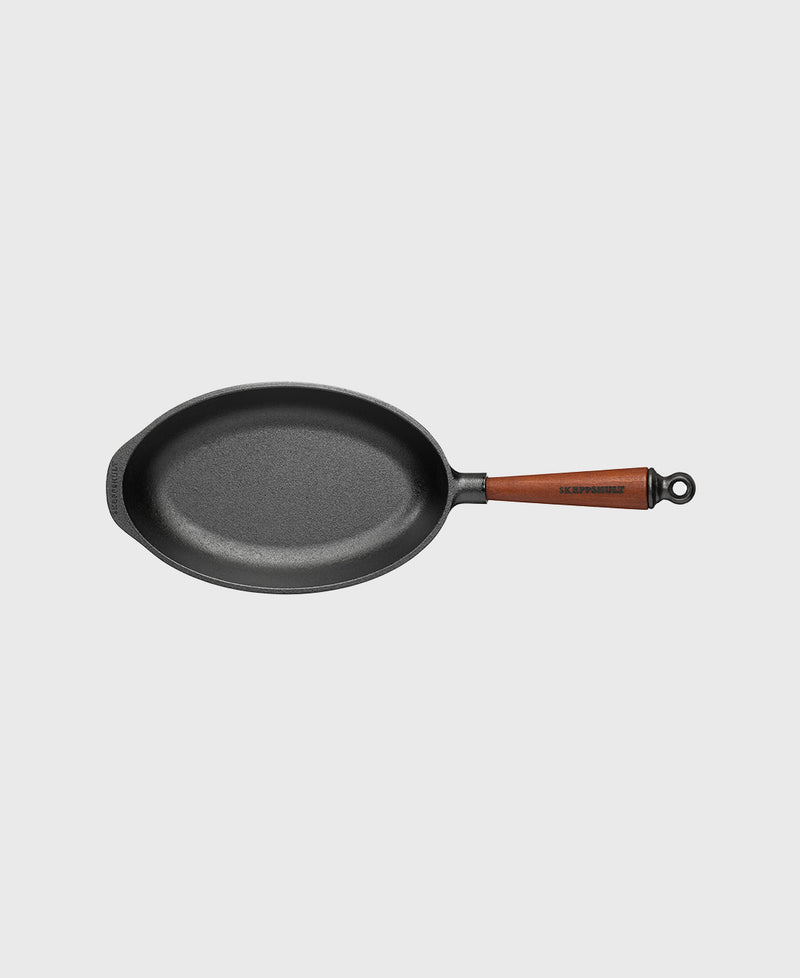 Black cast iron fish pan 28x17 cm with beechwood handle