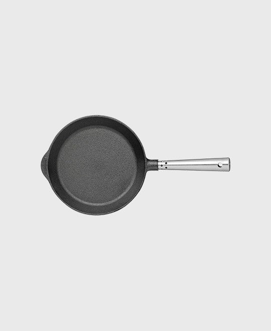 Black cast iron frying pan round 22 cm with self-ventilating stainless steel handle