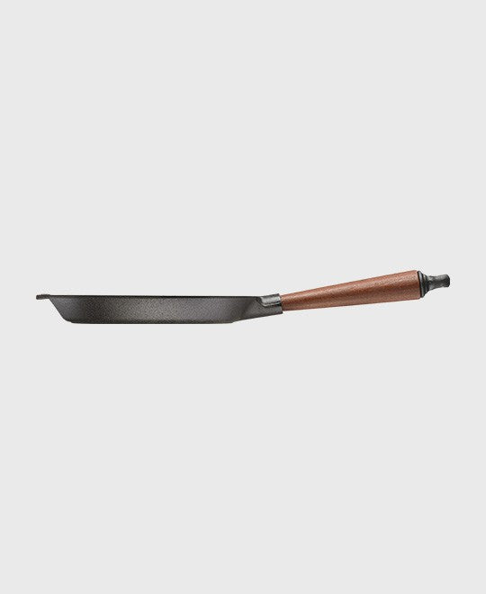 Black cast iron frying pan round 24 cm with beechwood handle