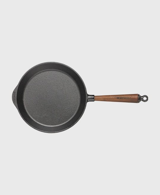 Black cast iron frying pan round 24 cm with walnut wood handle