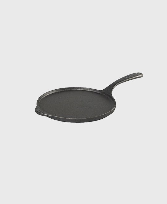 Black cast iron pancake pan round 23 cm with iron handle