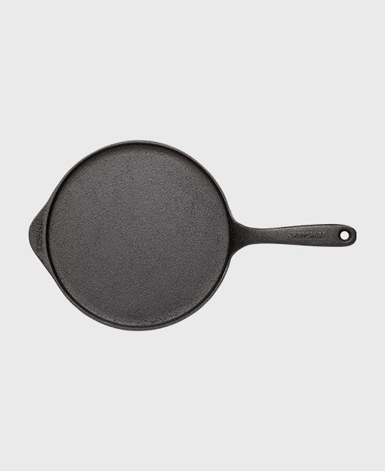 Black cast iron pancake pan round 23 cm with iron handle