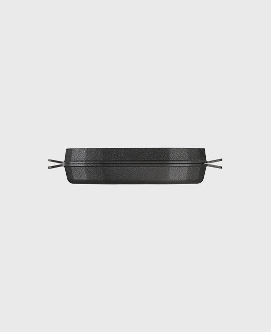 Black cast iron roasting dish/grill pan hexadecagon with iron handles