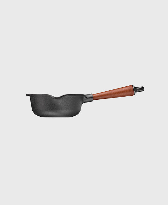 Black cast iron sauce pan 1 liter with beechwood handle