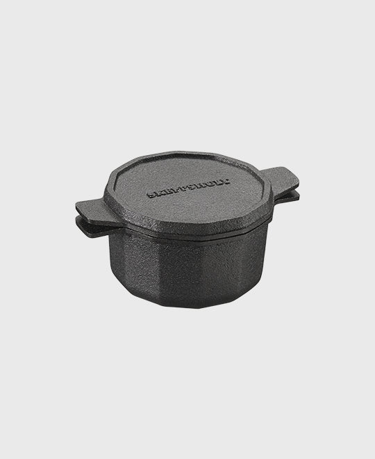 Black cast iron small cocotte/casserole 0,2 L with iron handles