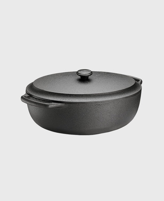 Black cast iron casserole 6 L oval with iron lid and two iron handles