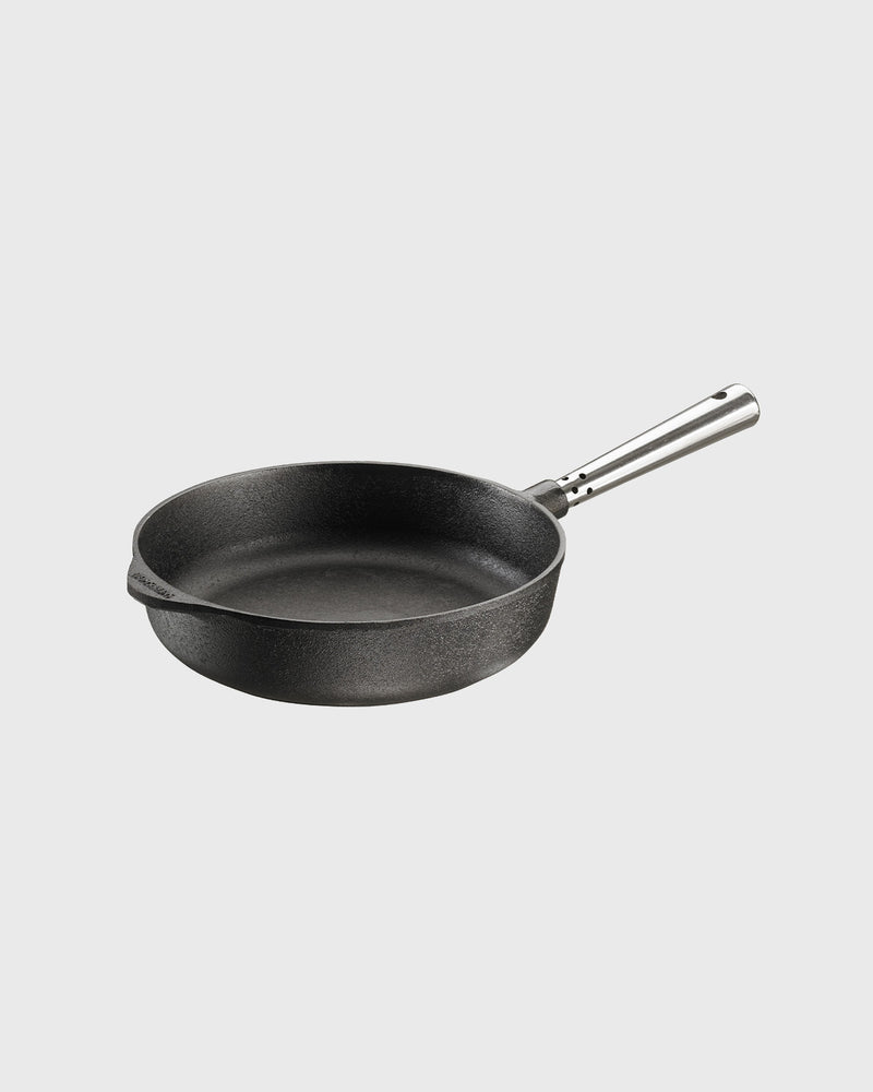 Black cast iron deep pan 25 cm round with self-ventilating stainless steel handle