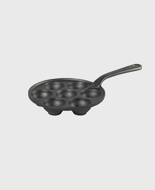Black cast iron dumpling pan round 21 cm with iron handle