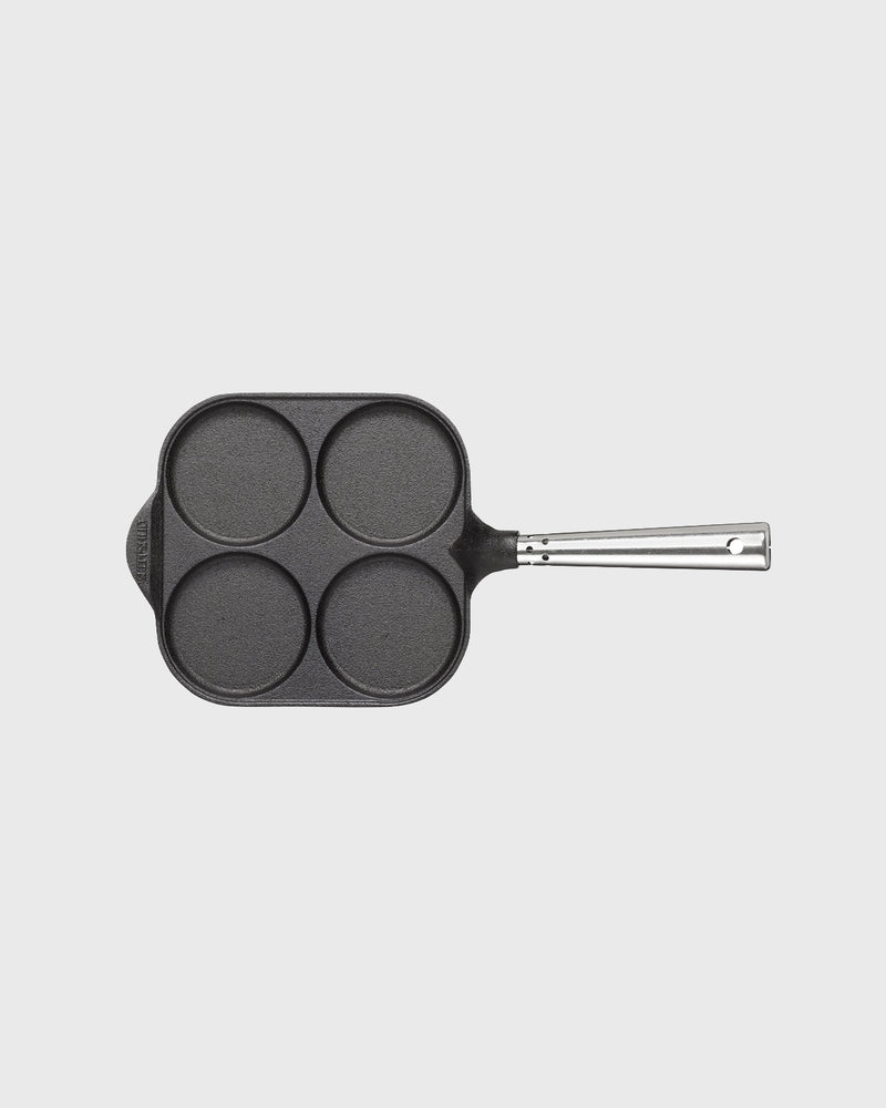 Black cast iron egg pan square 20x20 cm with self-ventilating stainless steel handle