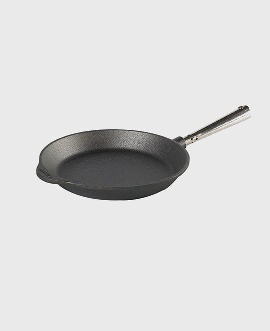 Black cast iron frying pan round 24 cm with self-ventilating stainless steel handle