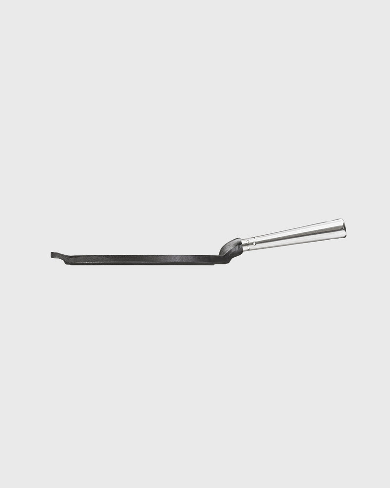 Black cast iron heart pancake pan round 23 cm with self-ventilating stainless steel handle