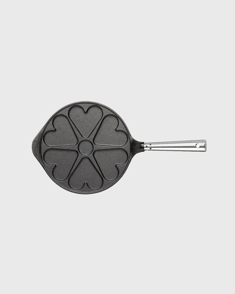 Black cast iron heart pancake pan round 23 cm with self-ventilating stainless steel handle